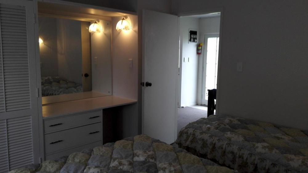 Browns Bay Olive Tree Motel & Apartment Okura Bush Экстерьер фото